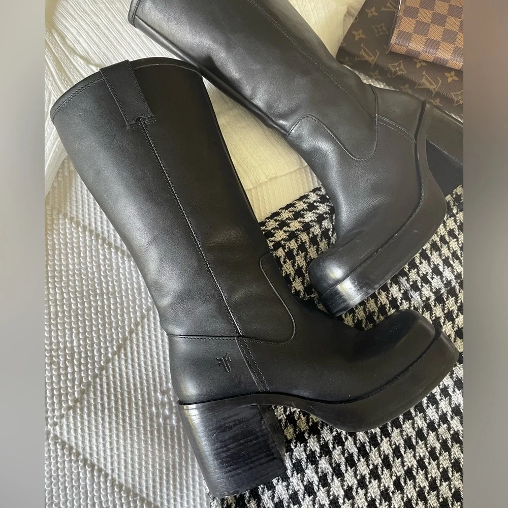 FRYE | Black Dorian Platform Boots - Picture 3 of 8